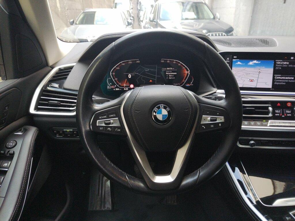 BMW X5 xdrive30d mhev 48V xLine auto