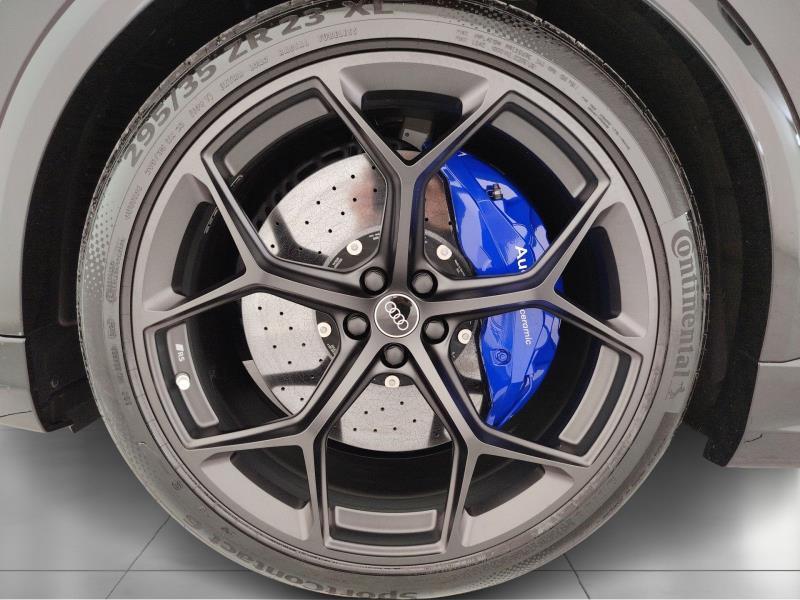 Audi Q8 RS 8 4.0 mhev 48V performance 640cv tiptronic