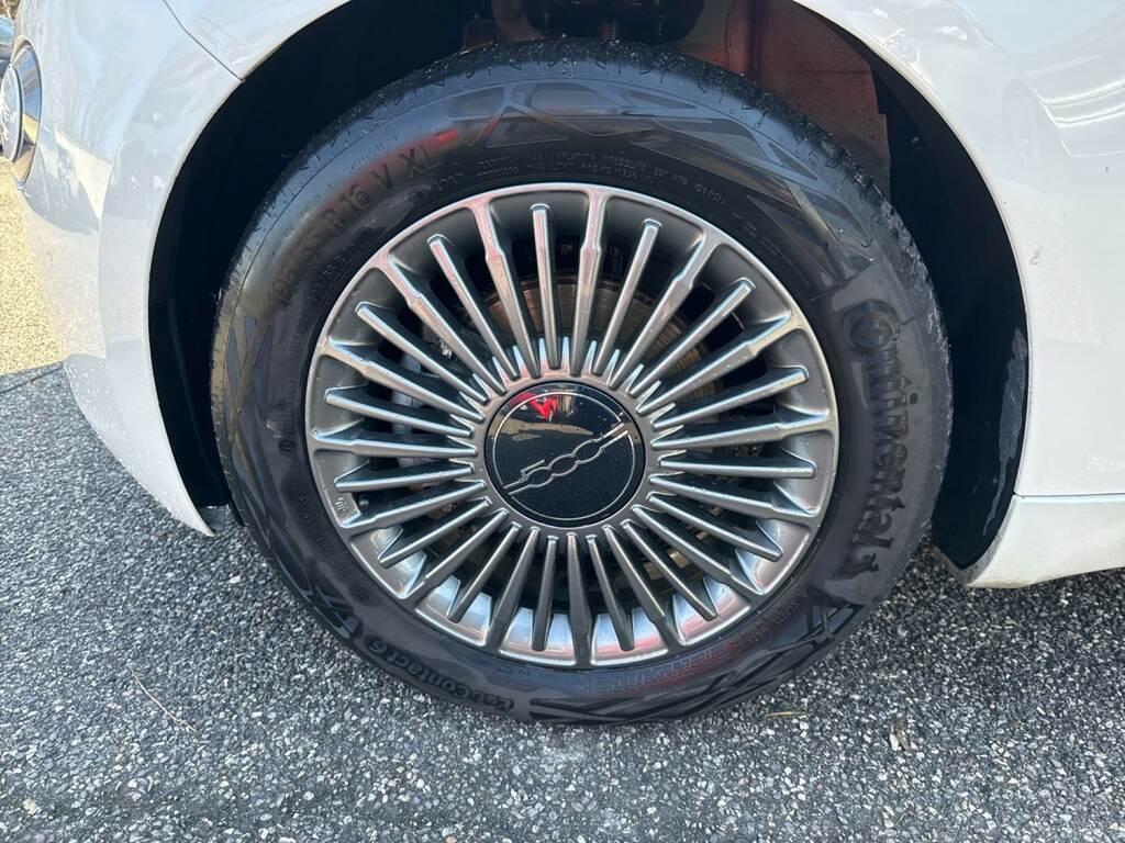 Fiat 500 e 3+1 Icon +