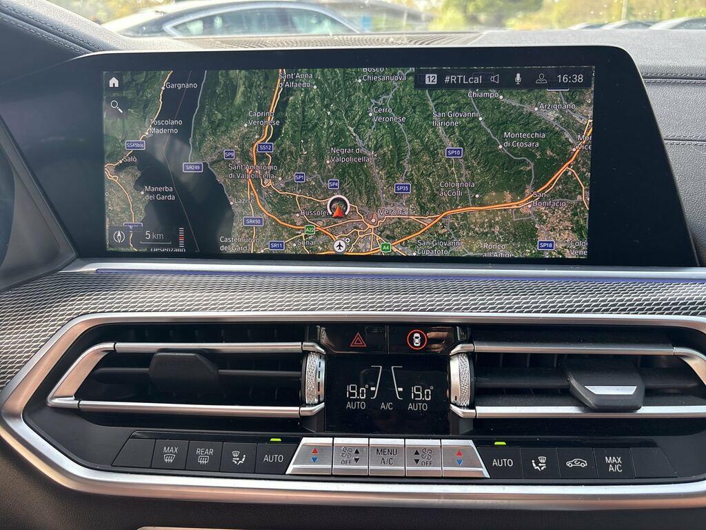 BMW X5 xdrive40d mhev 48V Msport auto