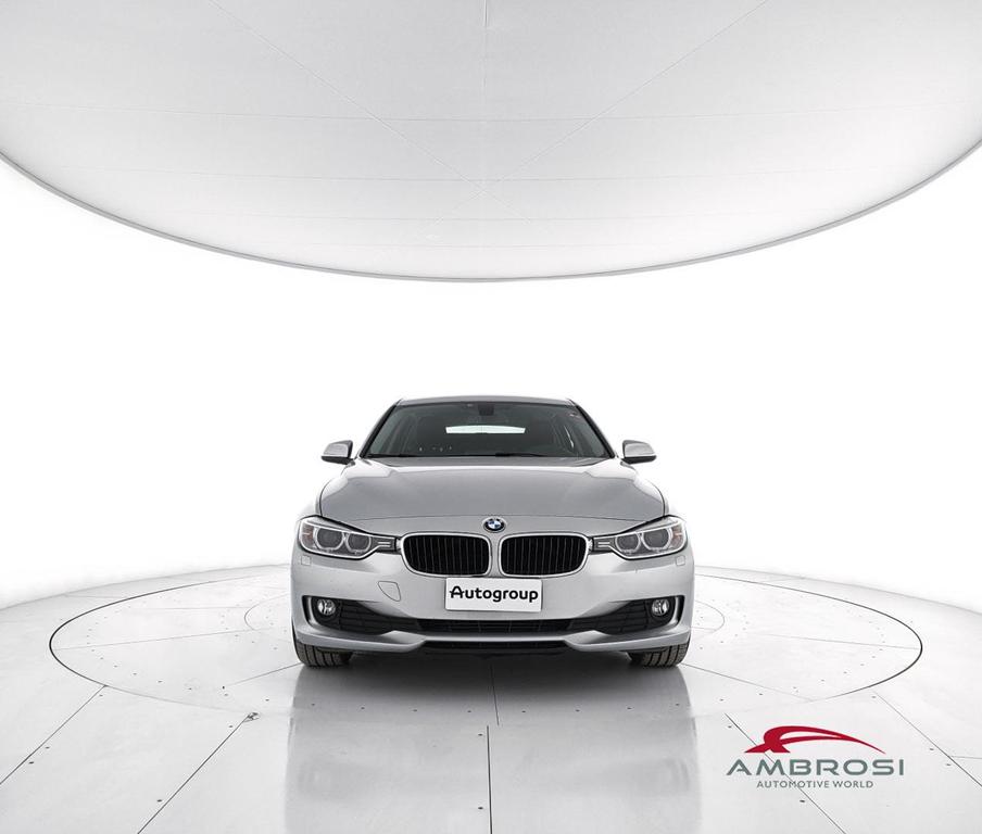 BMW Serie 3 318d Touring Business auto