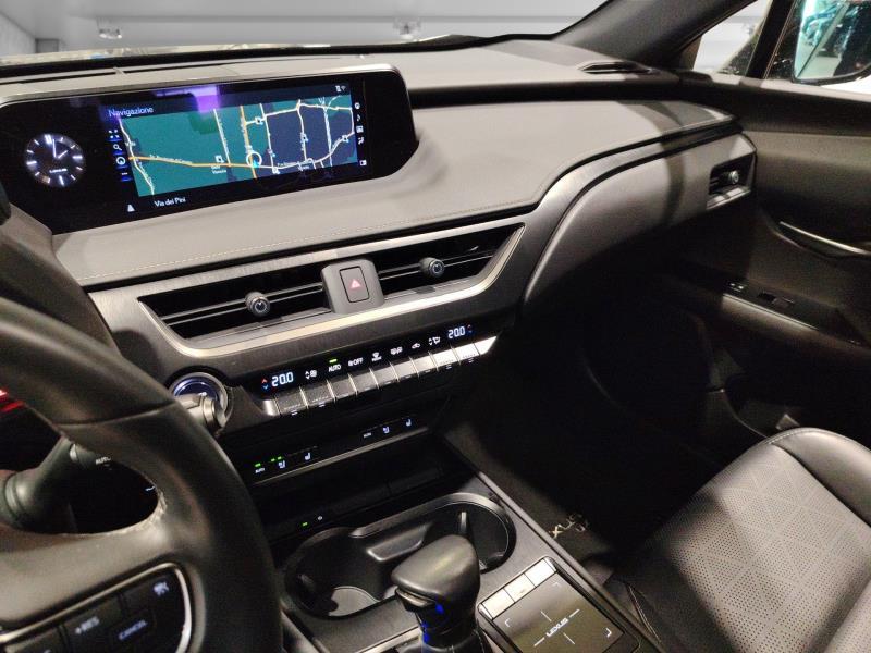 Lexus UX 250h Premium 2wd cvt my20