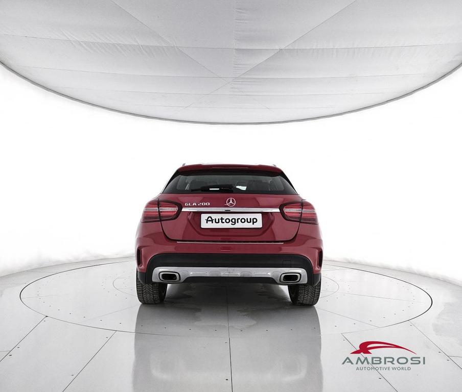 Mercedes GLA 200 Premium auto