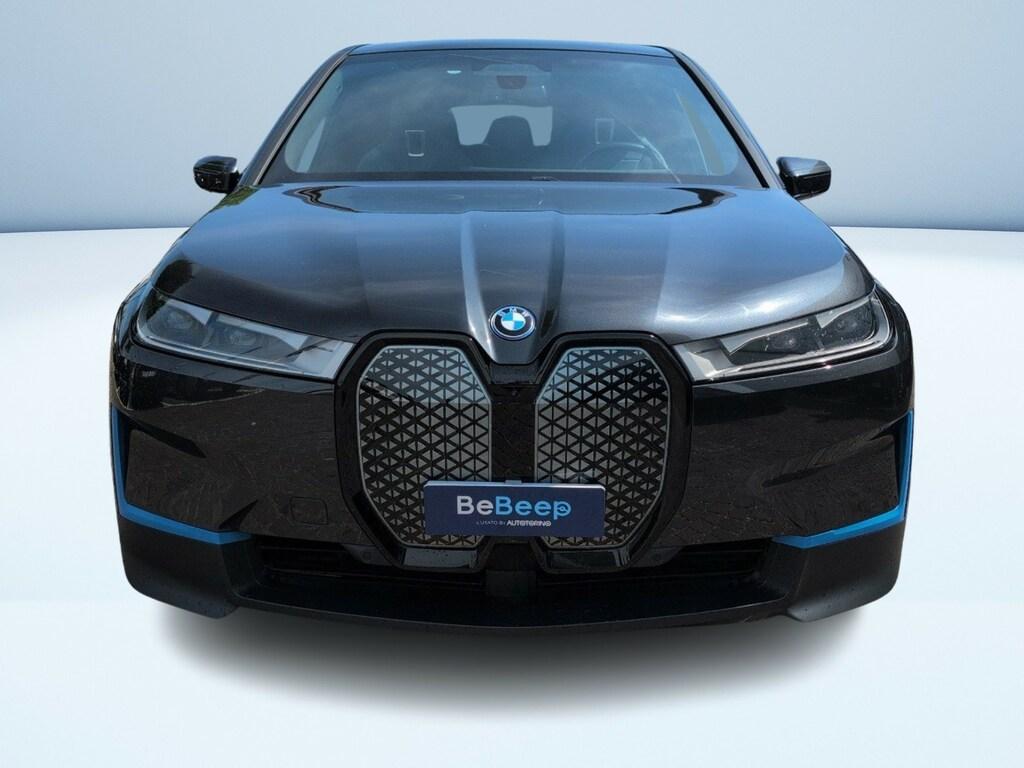 BMW iX xdrive40 pacchetto sportivo