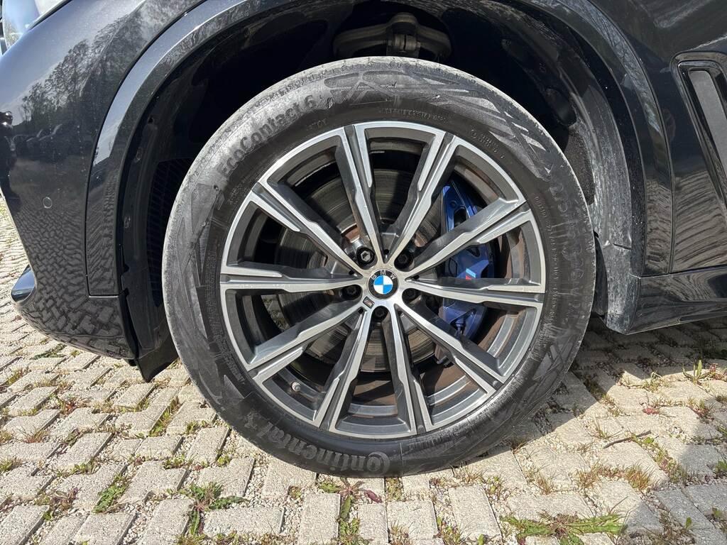 BMW X5 xdrive40d mhev 48V Msport auto