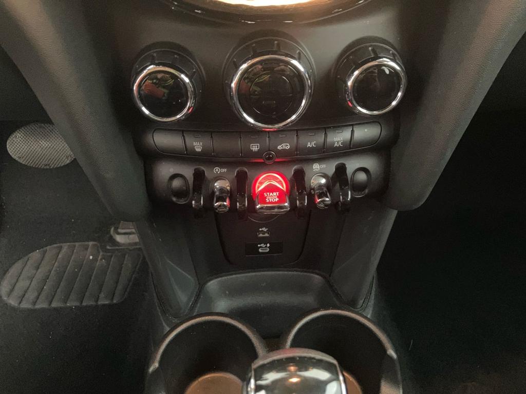 Mini Cooper 1.5 TwinPower Turbo Cooper Business DCT