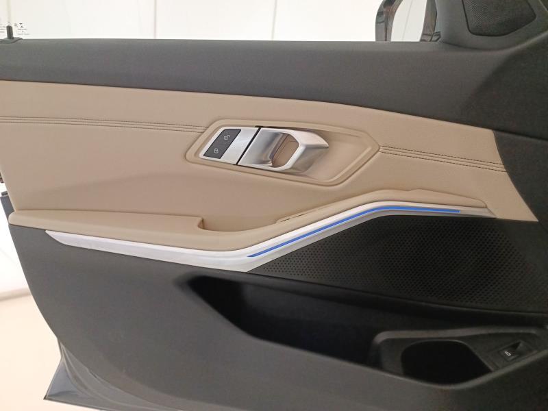 BMW Serie 3 320d Touring mhev 48V Luxury auto