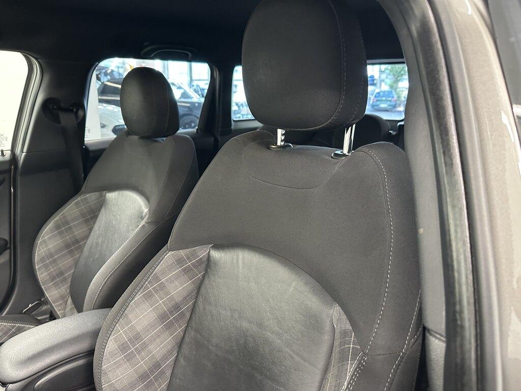 Mini Cooper D 1.5 D Cooper D Auto
