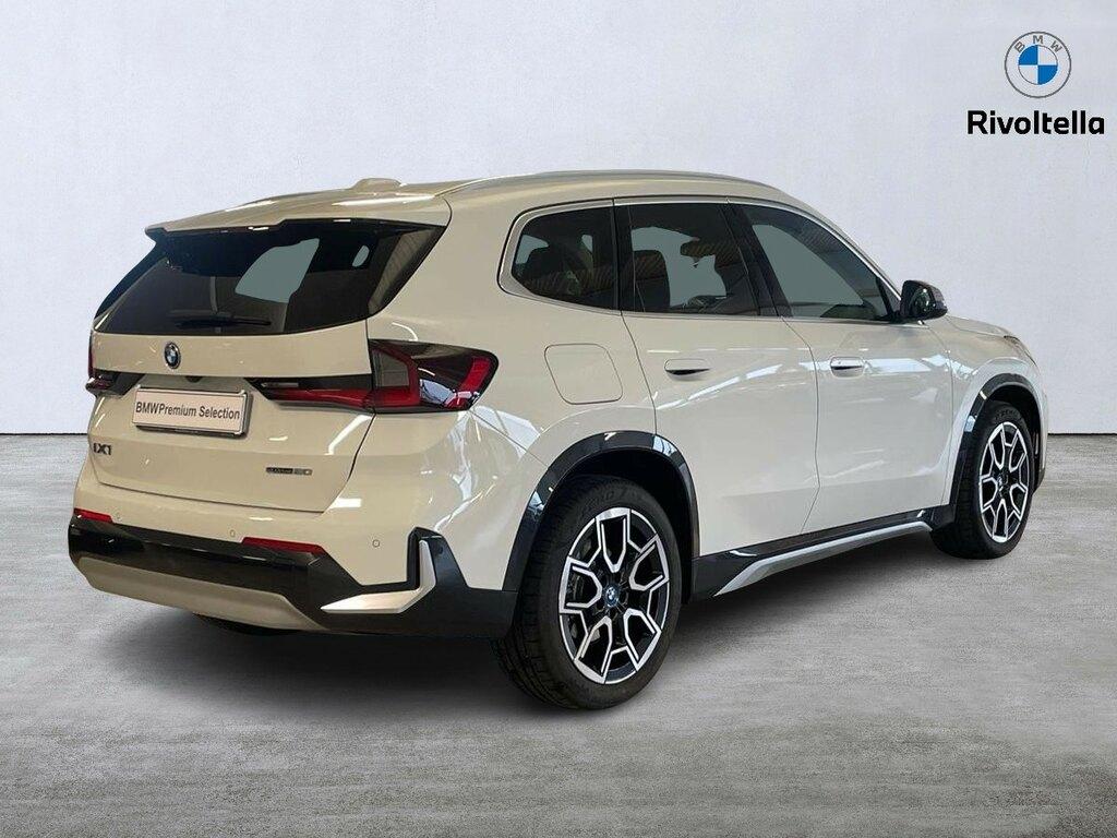 BMW iX1 edrive 20 X-Line