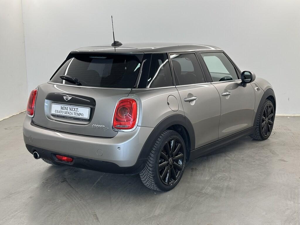 Mini Cooper D 1.5 D Cooper D Auto