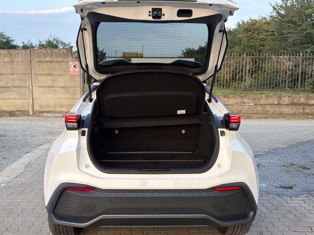 Toyota C-HR 2.0 phev Trend eco fwd e-cvt