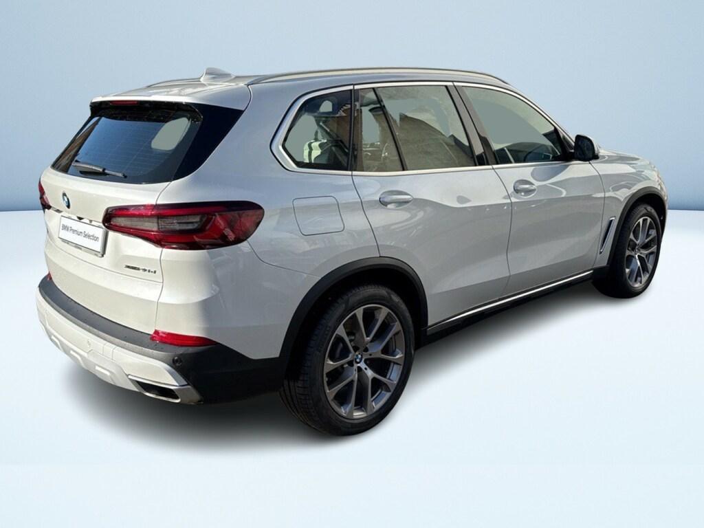 BMW X5 xdrive40d mhev 48V xLine auto