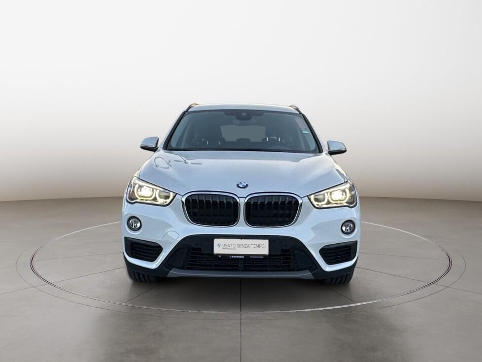 BMW X1 sdrive18d Business auto my18
