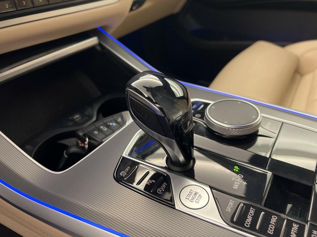 BMW X5 xdrive25d Business auto 7p.ti