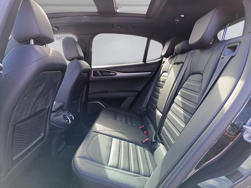 Alfa Romeo Stelvio 2.2 t Business Q4 210cv auto