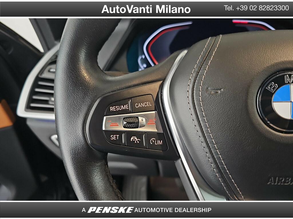 BMW X5 xdrive30d mhev 48V xLine auto