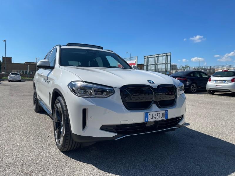 BMW iX3 bev Impressive