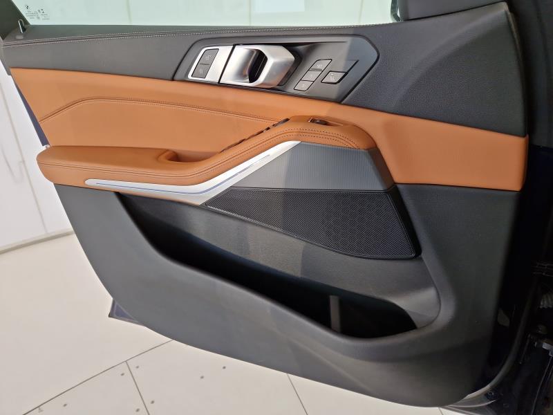 BMW X5 xdrive30d mhev 48V xLine auto