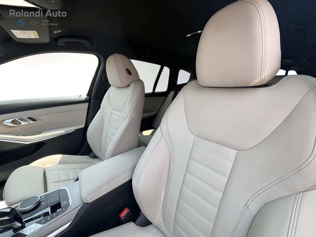 BMW Serie 3 320d Touring mhev 48V xdrive Msport auto
