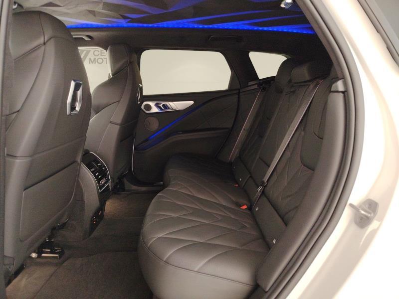BMW XM 4.4 steptronic