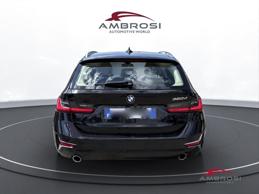 BMW Serie 3 320d Touring mhev 48V Luxury auto