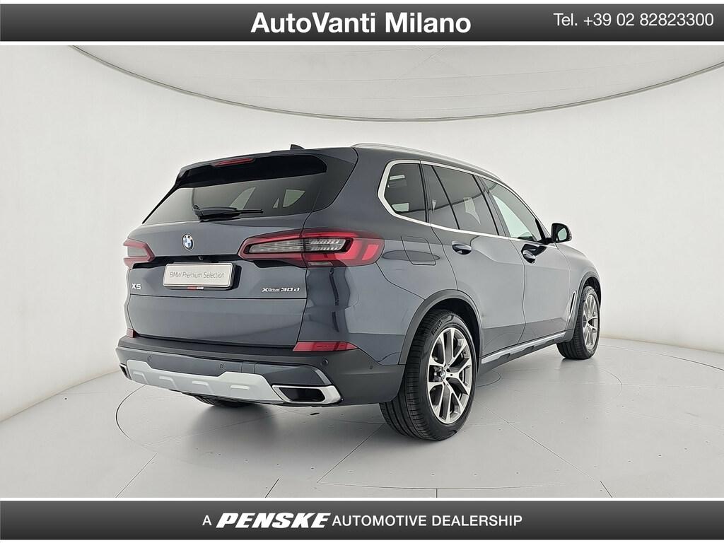 BMW X5 xdrive30d mhev 48V xLine auto