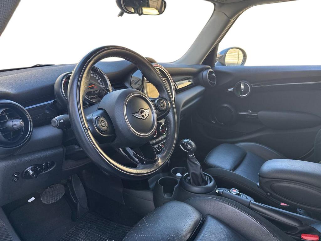 Mini Cooper D 1.5 D Cooper D Business XL Auto