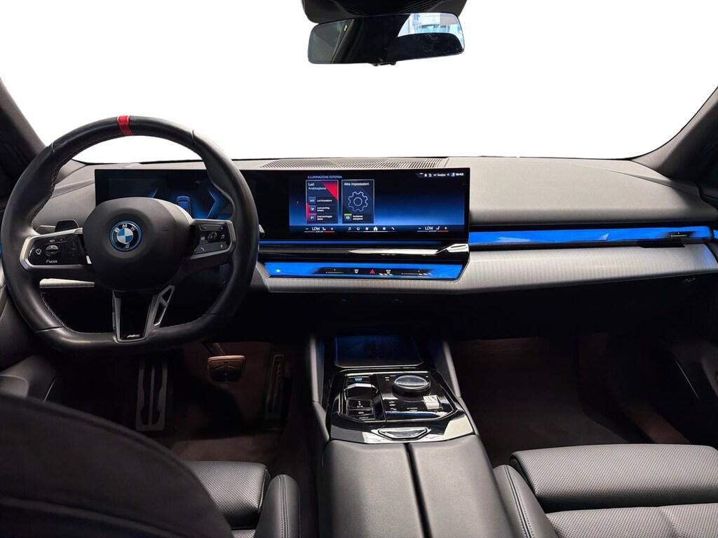 BMW i5 M i5 Touring M60 M Sport Pro