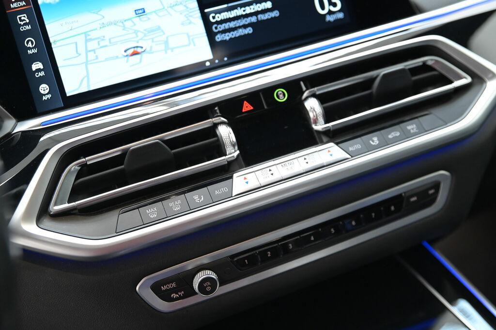 BMW X5 xdrive30d mhev 48V Msport auto