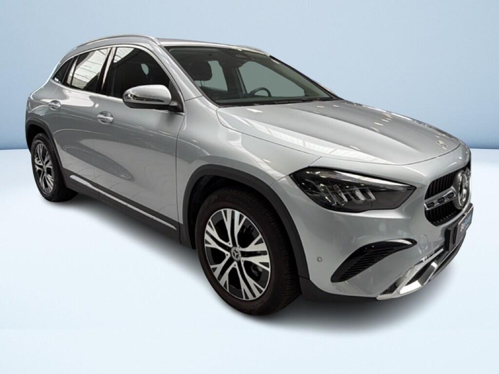 Mercedes GLA 180 d Progressive Advanced auto