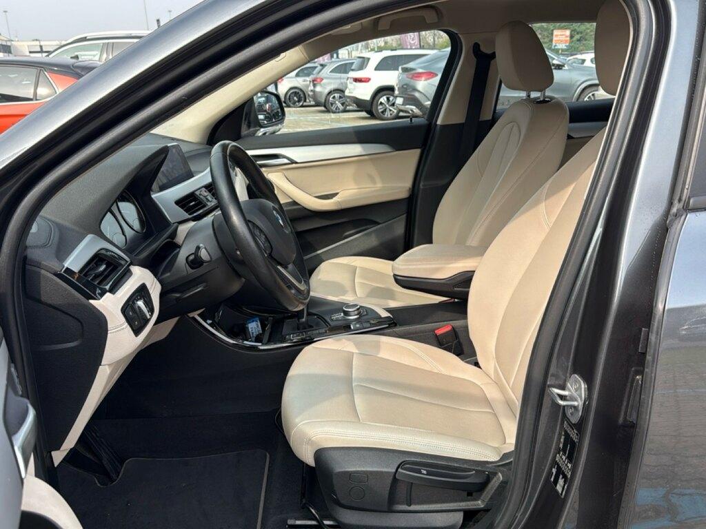 BMW X2 sdrive18d Business X auto