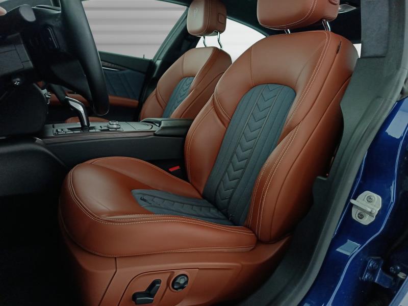 Maserati Ghibli 3.0 V6 bt Gransport Nerissimo 350cv auto my18