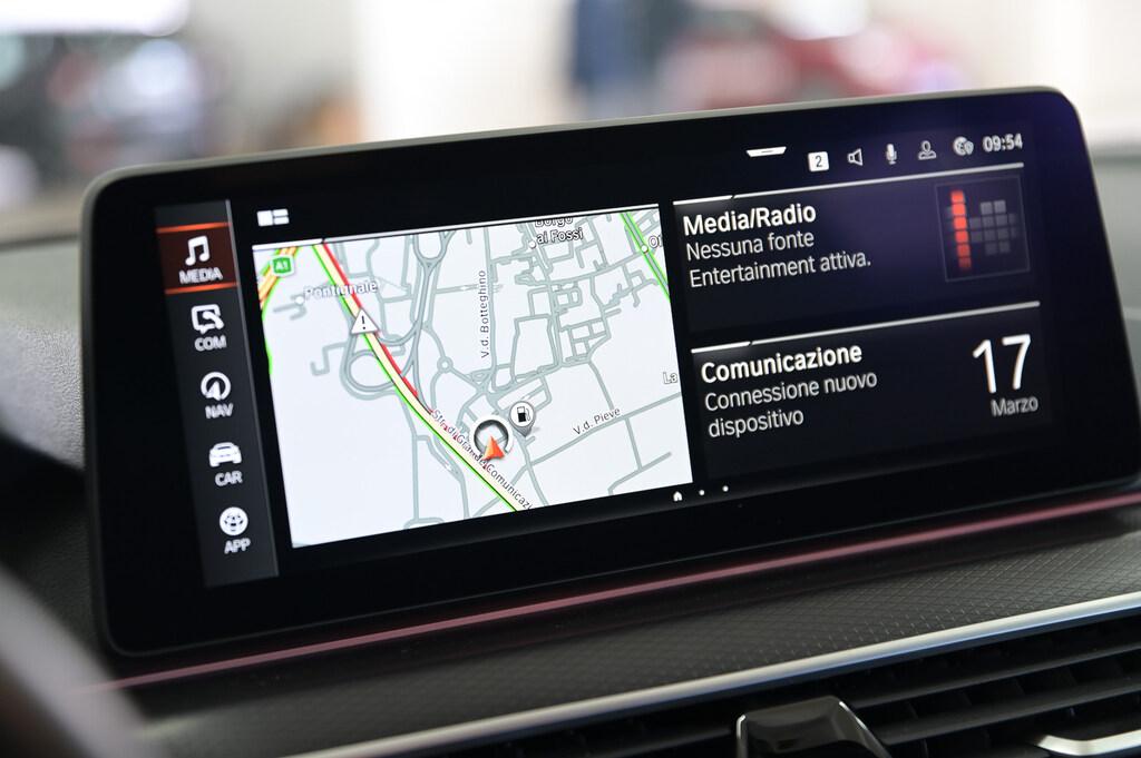 BMW Serie 5 520d Touring mhev 48V xdrive Msport auto