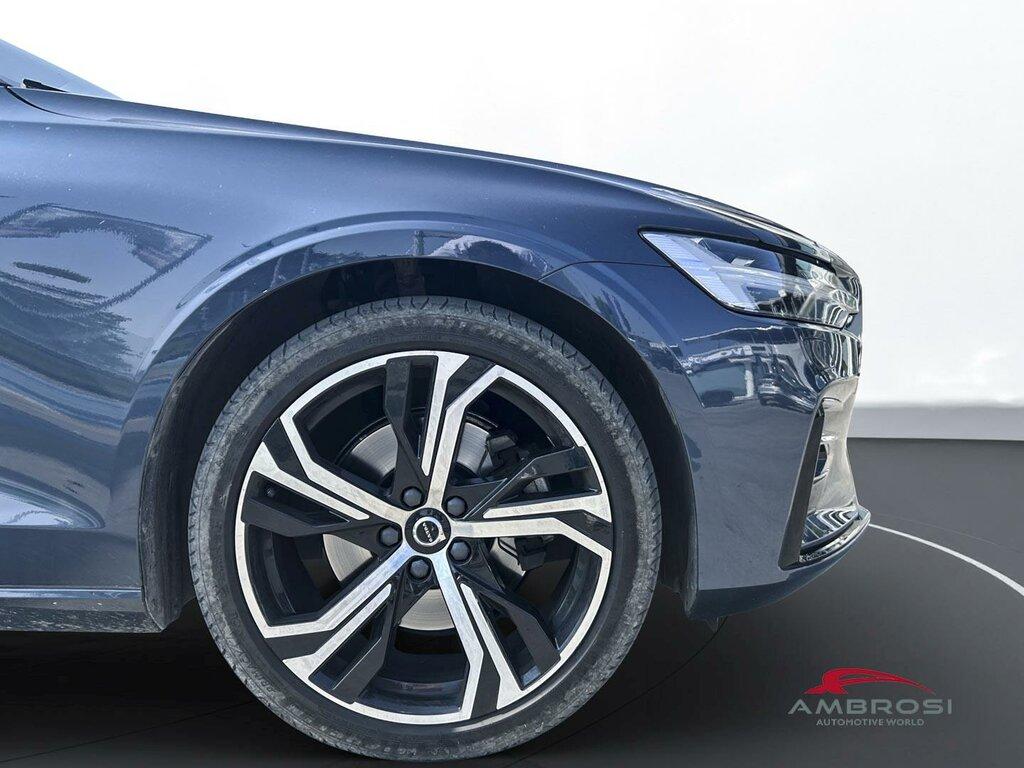 Volvo V60 2.0 b4 Plus Dark auto