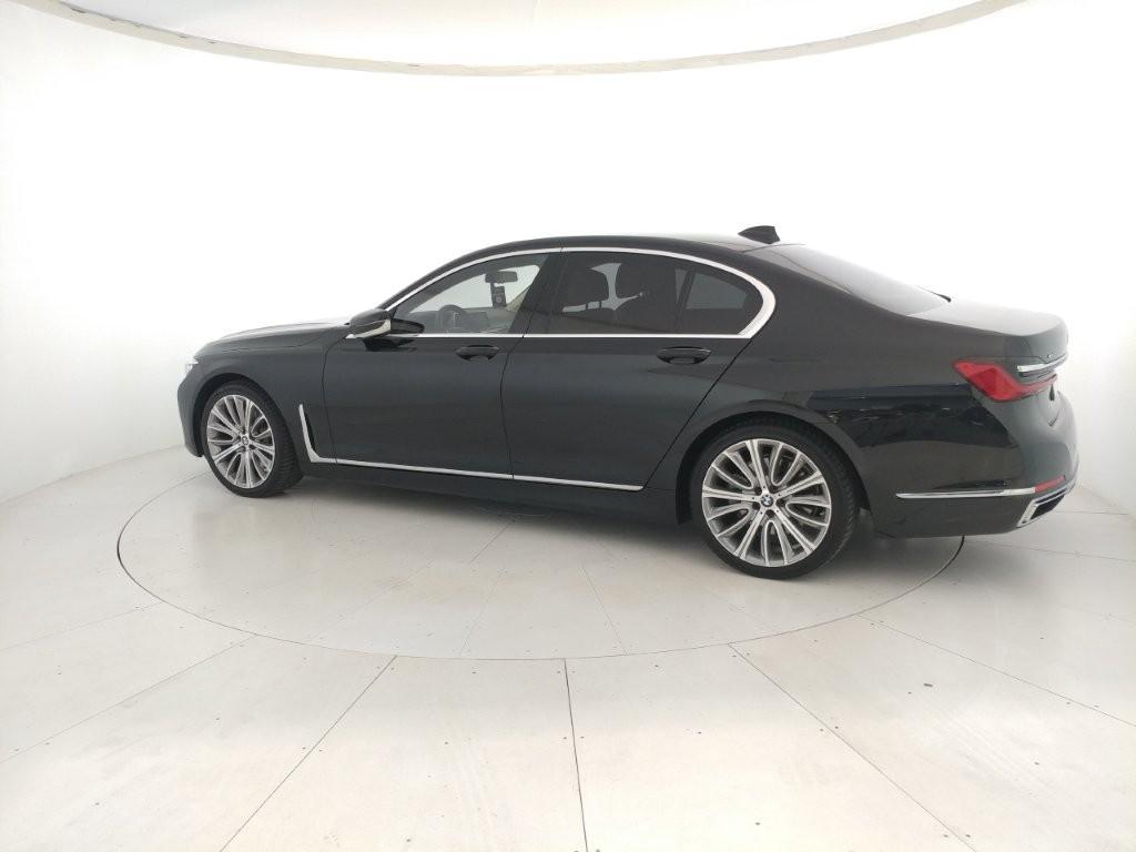BMW Serie 7 740d mhev 48V xdrive auto