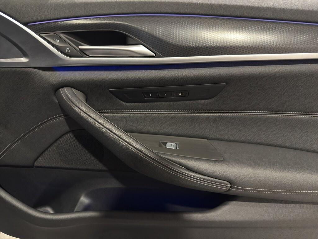 BMW Serie 5 520d Touring mhev 48V xdrive Msport auto