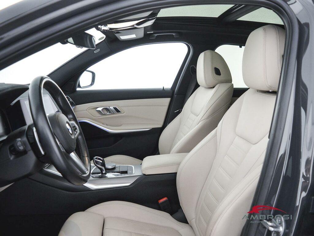 BMW Serie 3 320d Touring mhev 48V xdrive Msport auto