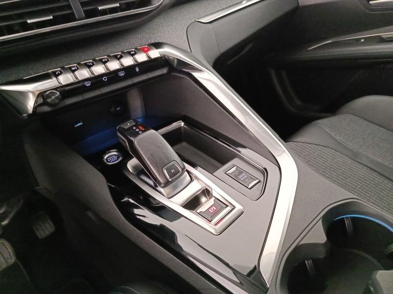 Peugeot 3008 1.5 bluehdi Active Pack s&s 130cv eat8