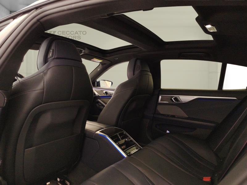 BMW Serie 8 840d Gran Coupe mhev 48V xdrive Individual Composition Msport auto
