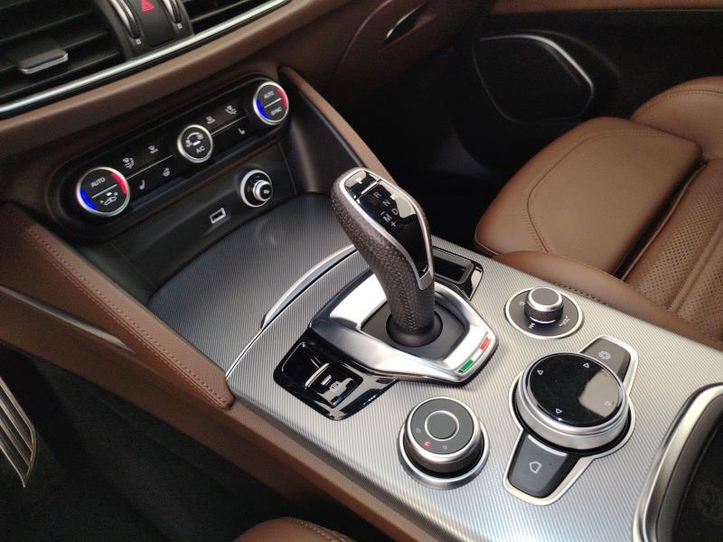 Alfa Romeo Stelvio 2.2 t Veloce Q4 210cv auto