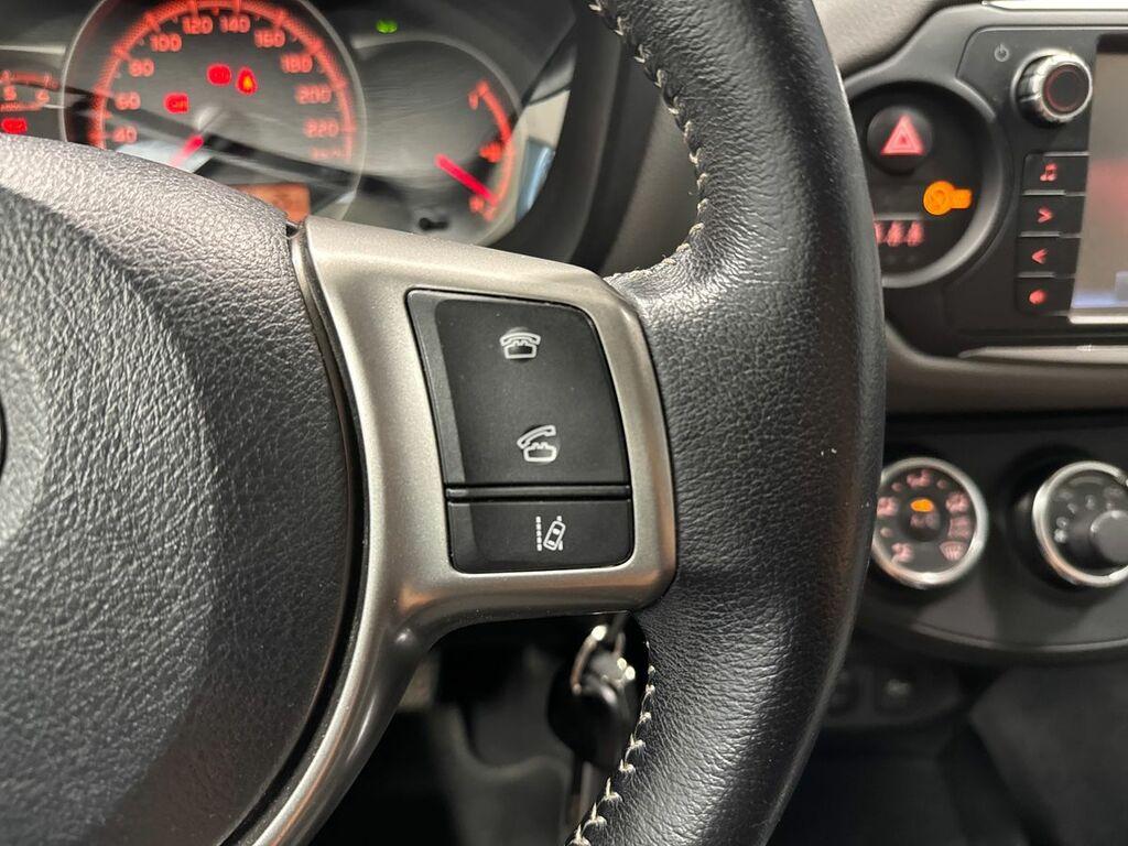 Toyota Yaris 1.4 d-4d Cool 5p E6