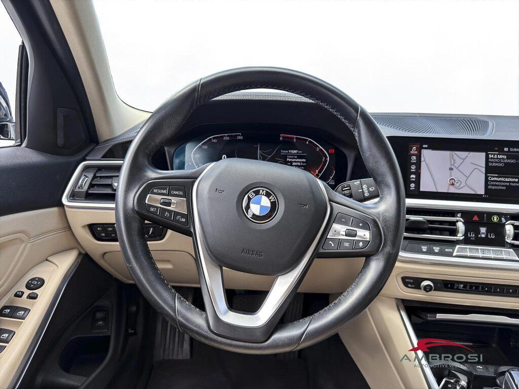 BMW Serie 3 320d Touring mhev 48V Luxury auto