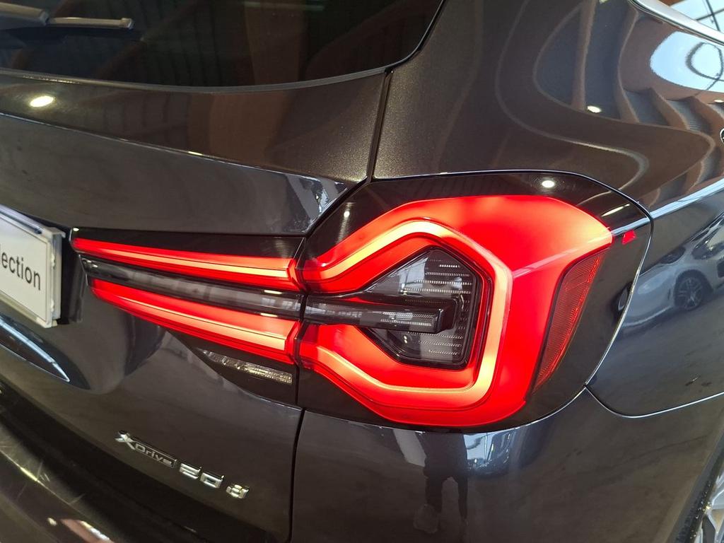 BMW X3 xdrive20d mhev 48V auto