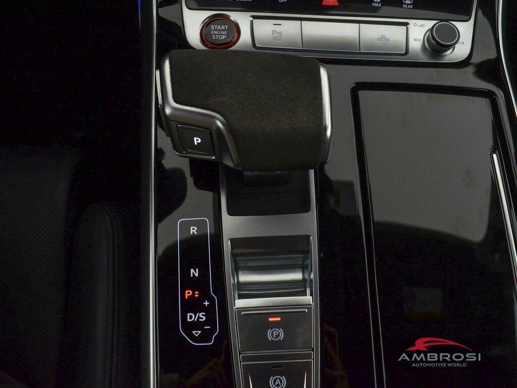 Audi Q8 RS 8 4.0 mhev quattro tiptronic