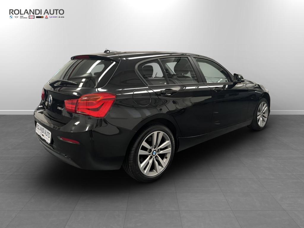 BMW Serie 1 116d Advantage 5p auto
