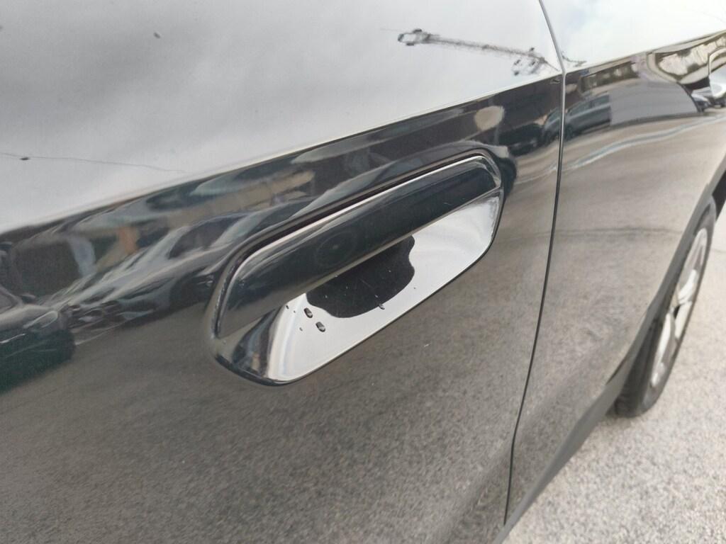 BMW X1 sdrive20i mhev 48V auto