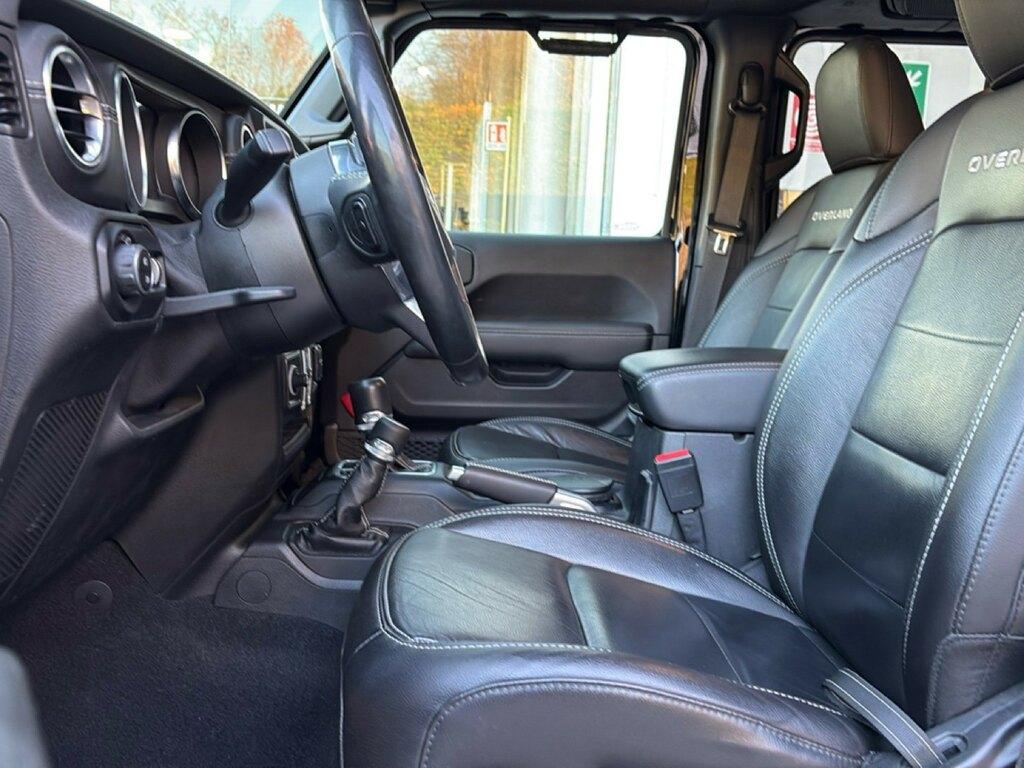 Jeep Wrangler Unlimited 2.0 turbo Sahara auto