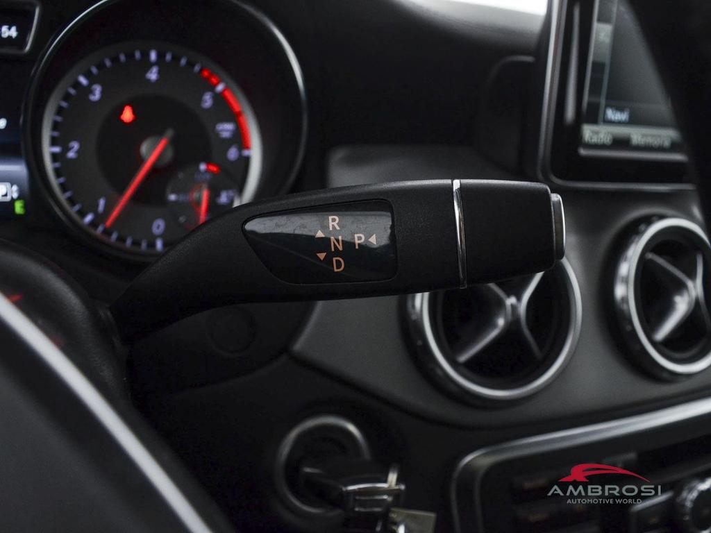 Mercedes GLA 220 d (cdi) Premium 4matic 170cv auto