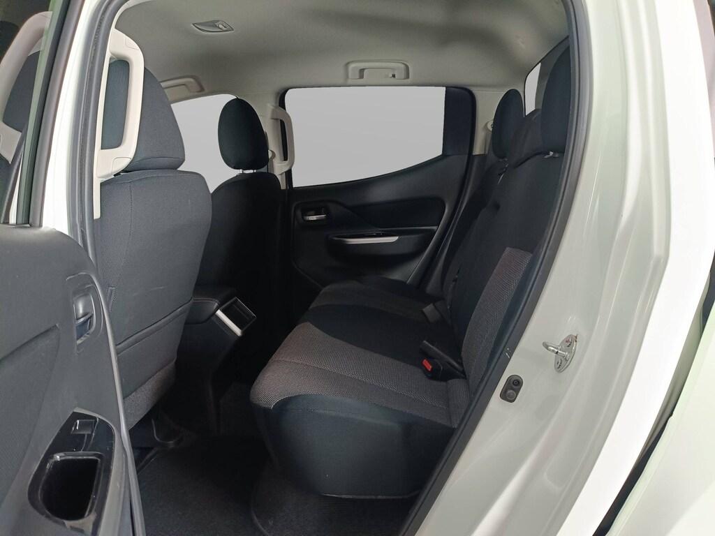 Mitsubishi L200 d.cab 2.3d Intense 4wd 150cv