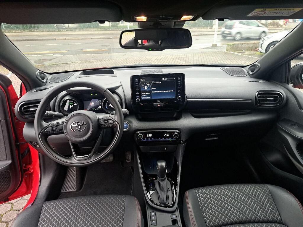 Toyota Yaris 1.5 hybrid Premiere